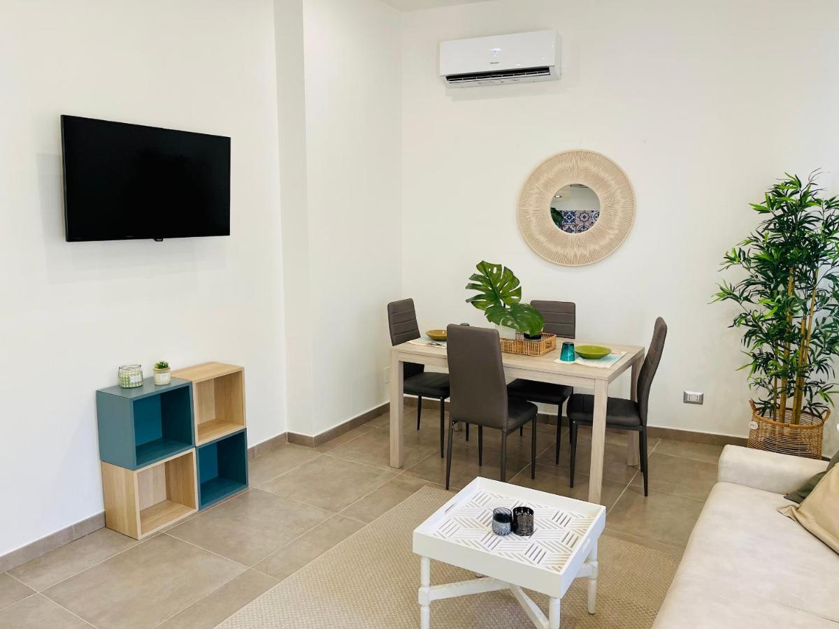Apartament On The Sea And With Swimming Pool Taormina Exterior foto